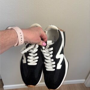 Steve Madden Women’s Black and White Lace-Up Sneakers